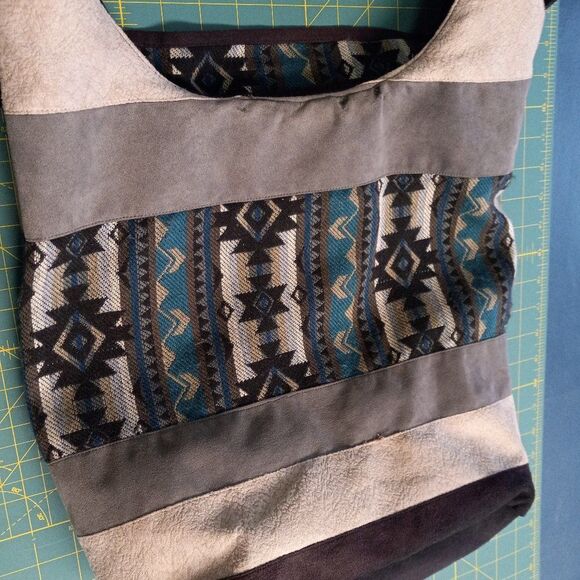 Rukuray Cross-body/HoBo/Bookbag/Southwestern bag Adjustable strap - Picture 2 of 11